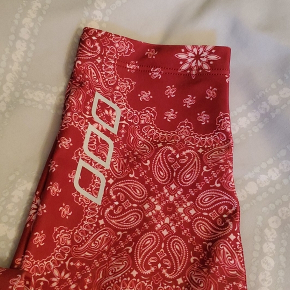 Lorna Jane full length tights. - Picture 2 of 6